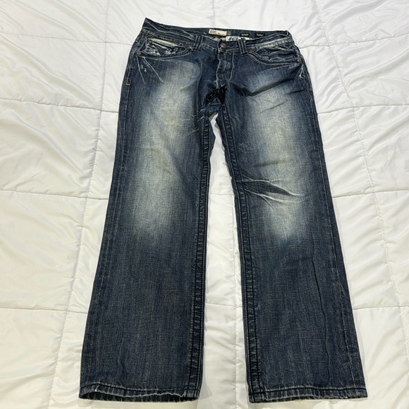 Men’s ReRock Tokyo Distressed Straight Jeans - Picture 3 of 7